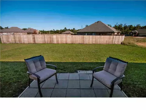 625 Lexington Dr, Florence, MS 39073 photo 8