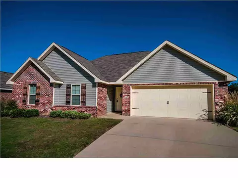 625 Lexington Dr, Florence, MS 39073 photo 2