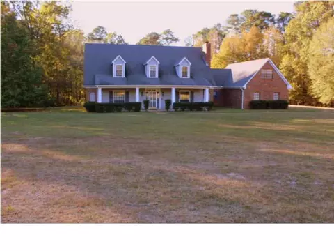 515 N Springlake Cir, Terry, MS 39170 photo 3