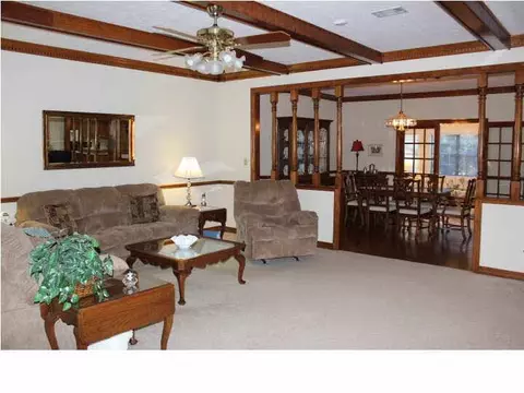515 N Springlake Cir, Terry, MS 39170 photo 9
