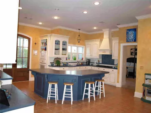2725 Owens Rd, Terry, MS 39170 photo 2