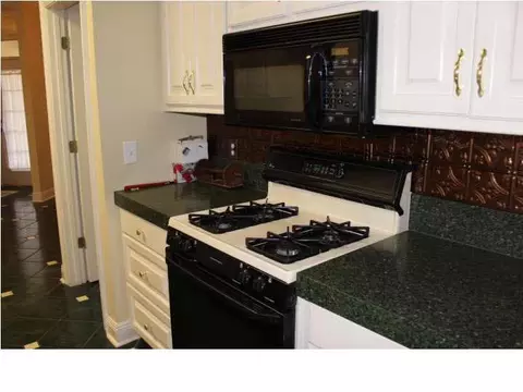 809 W Deerfield, Canton, MS 39046 photo 17