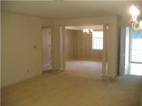 5025 Wayneland #C3, Jackson, MS 39211 photo 2