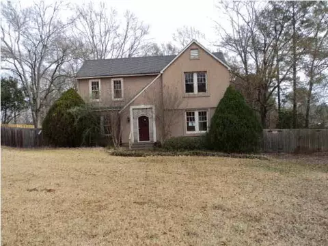 3916 Henderson Rd, Jackson, MS 39212 photo 1
