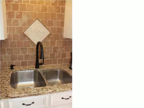 245 Southbrook Dr, Jackson, MS 39211 photo 5