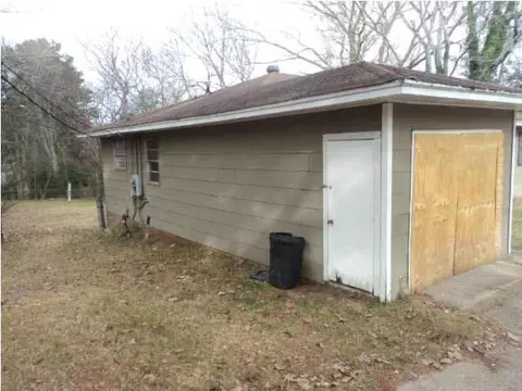 1308 Mcdowell Rd, Jackson, MS 39204 photo 2