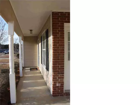 555 Mockingbird Cir, Brandon, MS 39047 photo 2