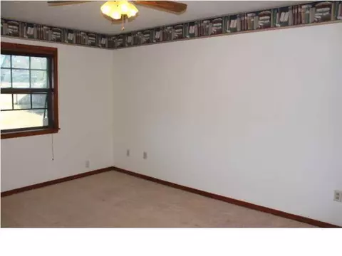 27 N Town Rd #B, Jackson, MS 39211 photo 21