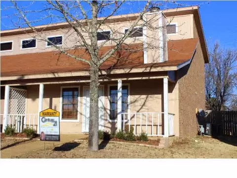 27 N Town Rd #B, Jackson, MS 39211 photo 3