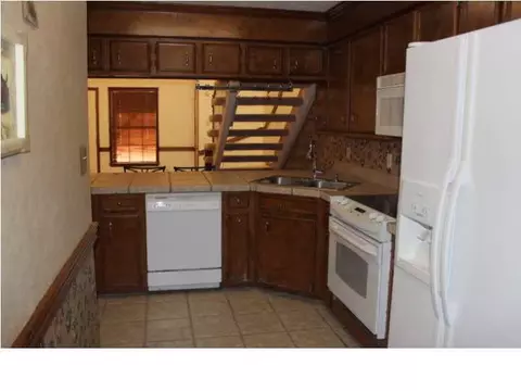 27 N Town Rd #B, Jackson, MS 39211 photo 13