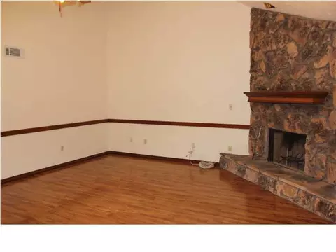 27 N Town Rd #B, Jackson, MS 39211 photo 7