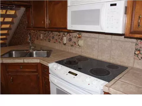 27 N Town Rd #B, Jackson, MS 39211 photo 14