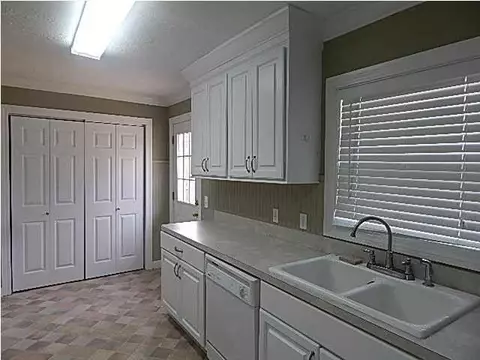 115 Lakeview Dr, Clinton, MS 39056 photo 12