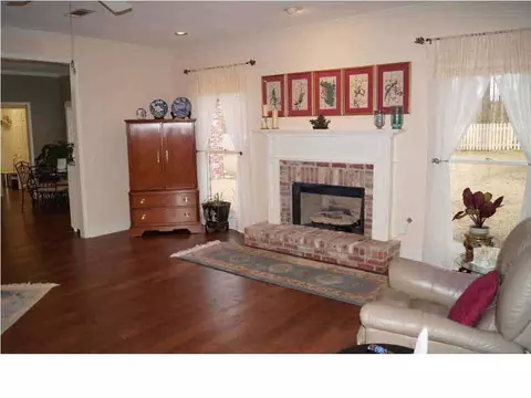 634 Cliffview Dr, Brandon, MS 39047 photo 3