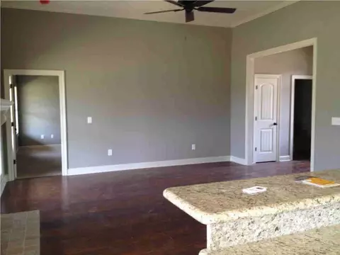 135 Marion Dr, Clinton, MS 39056 photo 4