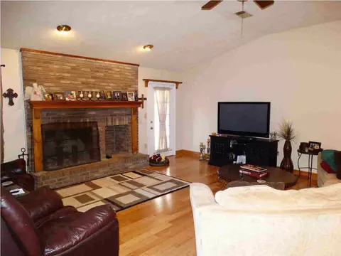 128 Pinedale Rd, Terry, MS 39170 photo 2