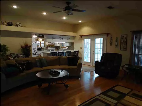 128 Pinedale Rd, Terry, MS 39170 photo 3