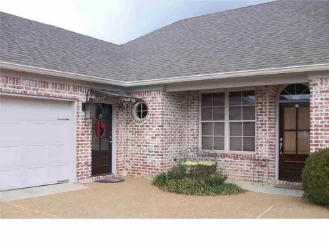 1016 Trinity Dr, Madison, MS 39110 photo 2