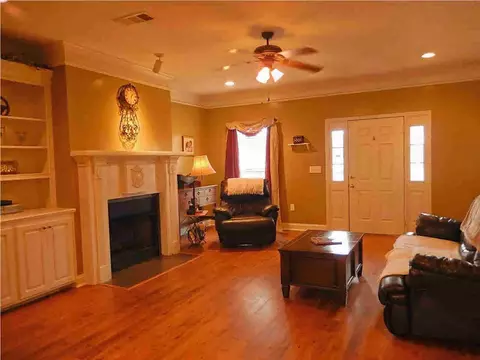 210 Holmar Dr, Brandon, MS 39047 photo 3