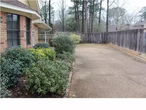 27 Rockford Ct, Brandon, MS 39042 photo 3