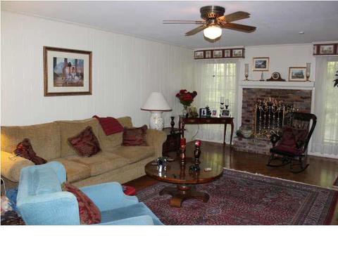1049 Auburn Ave, Jackson, MS 39211 photo 12