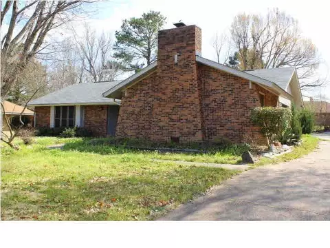 207 William Dr, Clinton, MS 39056 photo 4