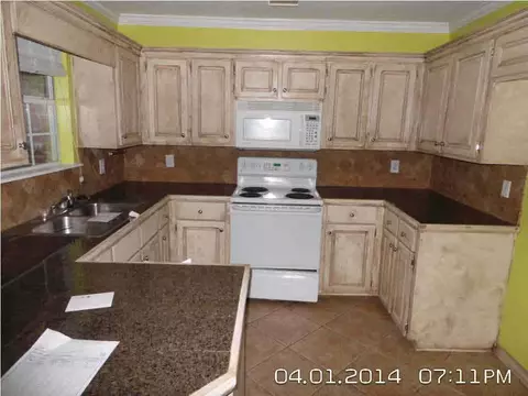 708 Tatum Dr, Florence, MS 39073 photo 2