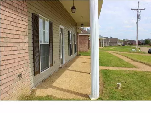 344 Mallory Dr, Byram, MS 39272 photo 4