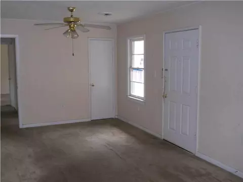 406 Queen Catherine Ln, Jackson, MS 39209 photo 4