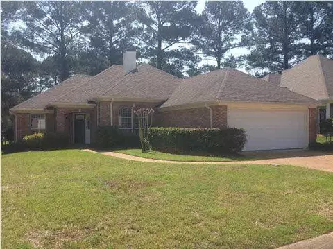 3067 E Fairway Dr, Brandon, MS 39047 photo 1