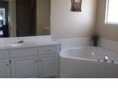 703 Pebble Cv, Byram, MS 39272 photo 16