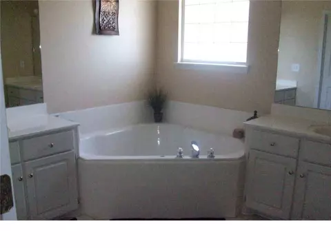 703 Pebble Cv, Byram, MS 39272 photo 17