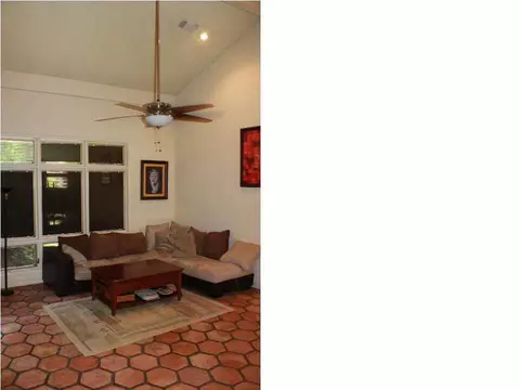 1544 Lakeside Dr, Jackson, MS 39216 photo 8