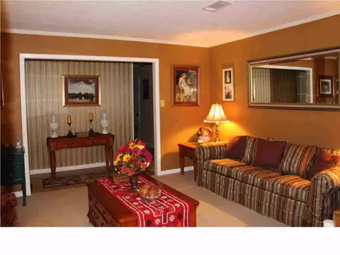 212 Swallow Dr, Brandon, MS 39047 photo 6