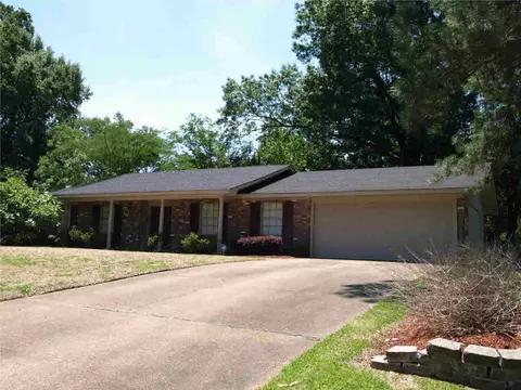 1229 Winterview Dr, Jackson, MS 39211 photo 1