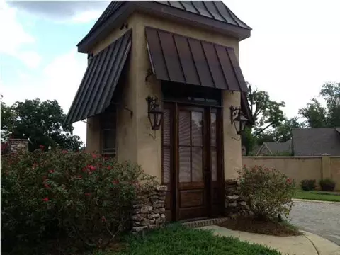 104 Elizabeth Dr, Brandon, MS 39042 photo 1