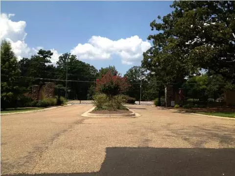 104 Elizabeth Dr, Brandon, MS 39042 photo 4