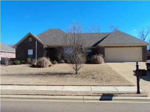 423 Rolling Hills Cir, Brandon, MS 39042 photo 1