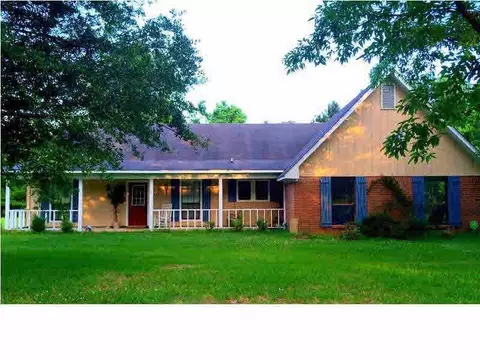 2885 Davis Rd, Terry, MS 39170 photo 1