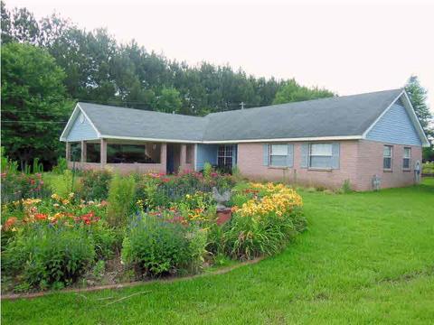 4317 Lakeshore Dr, Brandon, MS 39042 photo 1