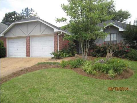 3024 E Fairway St, Brandon, MS 39047 photo 2