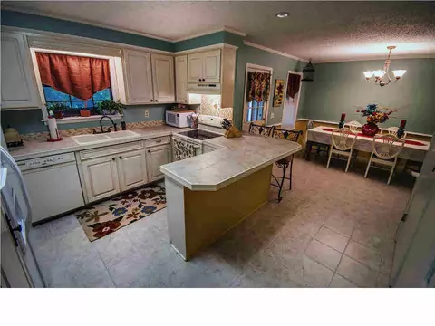 351 Stonecastle Dr, Brandon, MS 39047 photo 11