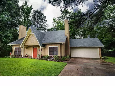 351 Stonecastle Dr, Brandon, MS 39047 photo 2