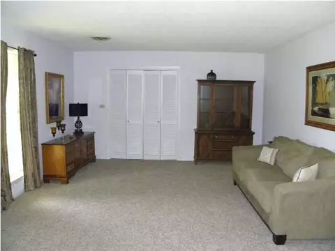132 Long Dr, Florence, MS 39073 photo 6