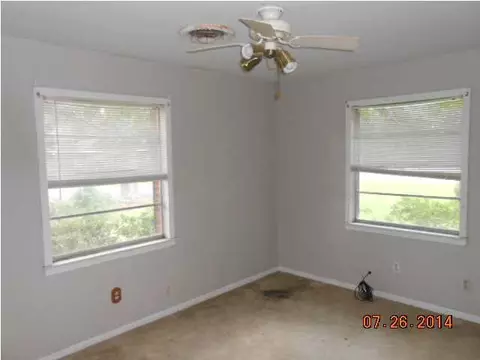 207 Westview Dr, Mccomb, MS 39648 photo 3