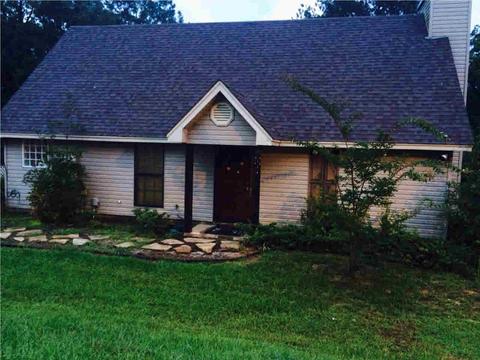 207 Overby St, Brandon, MS 39042 photo 1