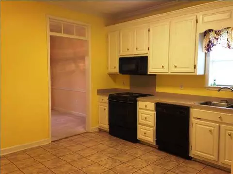 150 Springtree Dr, Brandon, MS 39042 photo 4