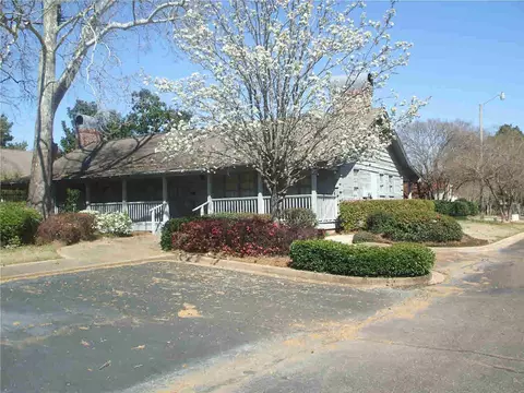 930 Bayridge Dr, Jackson, MS 39211 photo 23