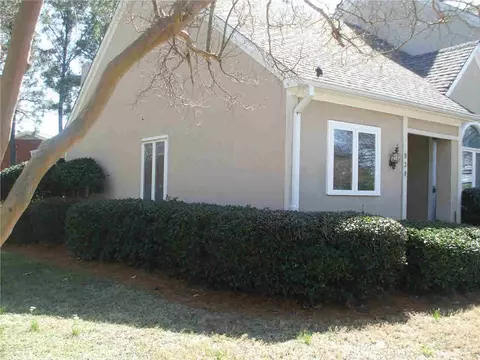 930 Bayridge Dr, Jackson, MS 39211 photo 2