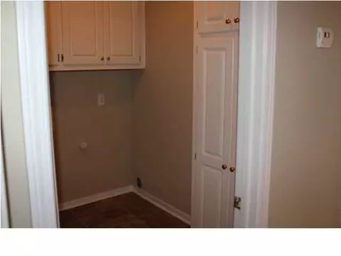 517 Windsor Dr, Brandon, MS 39047 photo 3